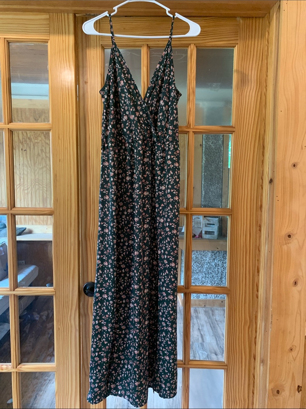 Women’s Sleeveless V-Neck Double Front Slit Ditsy Floral Green Pink Maxi Dress L
